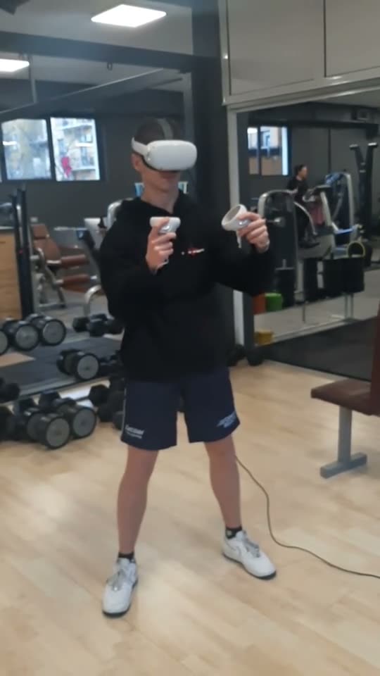 Allenamento VR per piloti motorsport con il pilota Leonardo Fornaroli